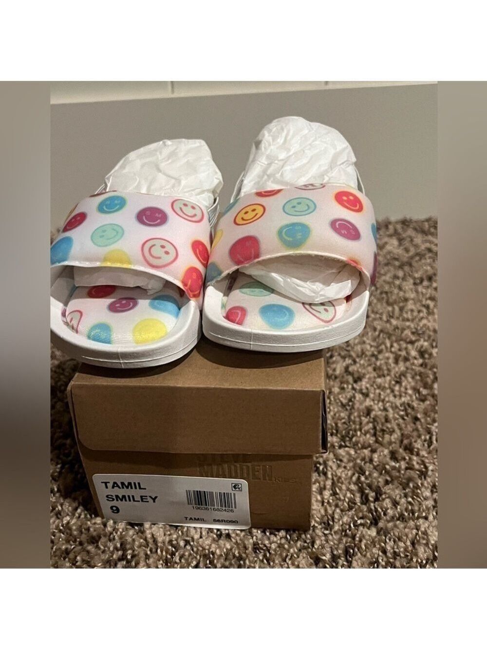 STEVE MADDEN NEW STILL IN BOX TAMIL SMILEY SANDALS (little girl) - Picture 2 of 5
